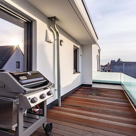 A&V Apartments Wunderschoene Penthouse Wohnung Moers Exterior foto